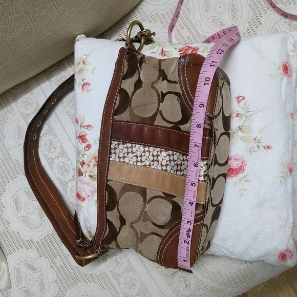 COACH Coach 10538 Signature Shoulder Bag (Used) - Picture 12 of 12